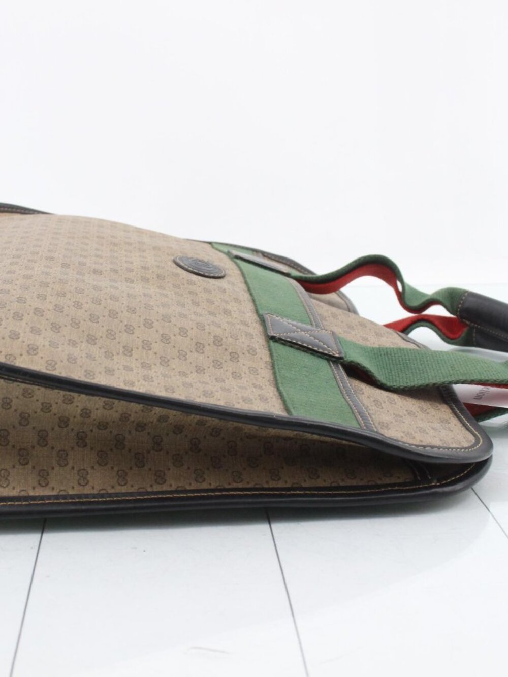 Gucci Bag - Picture 2 of 2